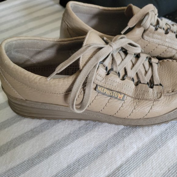 Mephisto Beige Leather Lace-Up Loafers - Picture 9 of 11